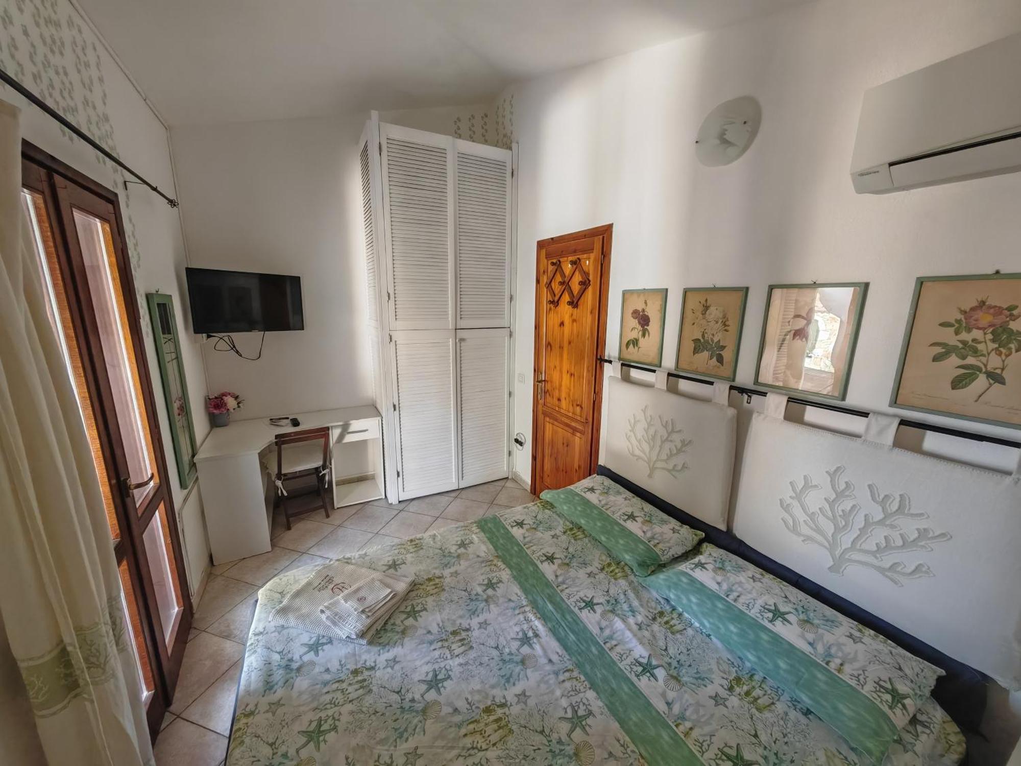 Da Teresa Acomodação com café da manhã San Teodoro  Quarto foto